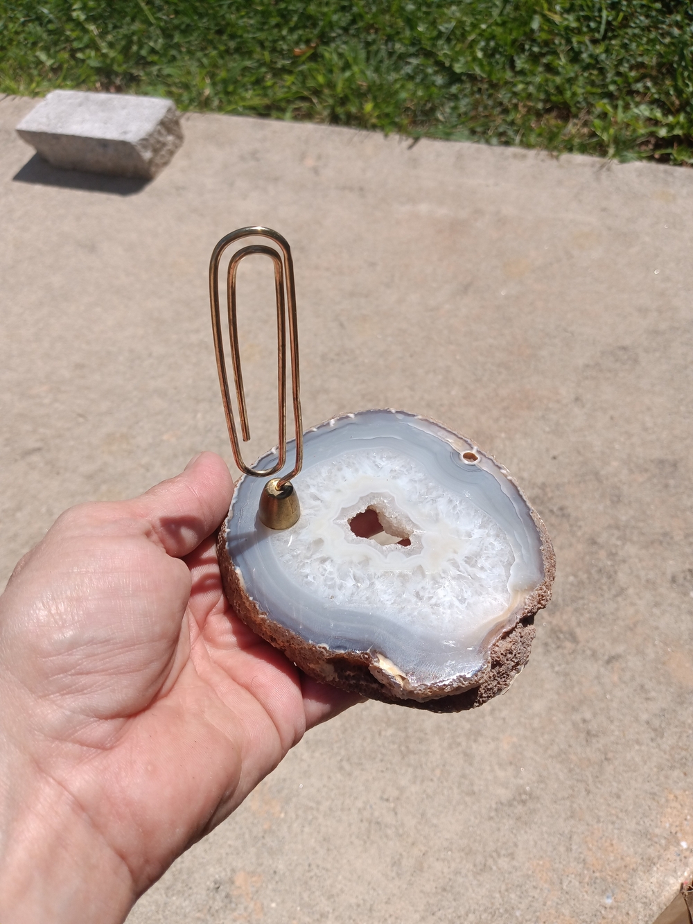 Geode Photo/Note Holder with Blue-Gray Agate Slice
